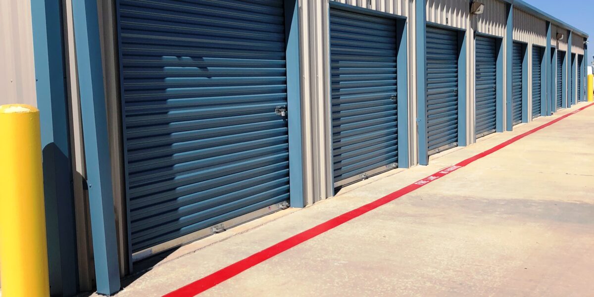 Rosenberg Storage Drive up units available for rent in Rosenberg, Texas